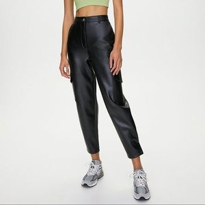 Aritzia Modern Cargo Pants (size 2)
